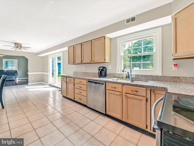 4503 Oakview Ln, Bowie, MD 20715 - kitchen featuring stainless steel appliances, light brown cabinetry, ceiling fan, light tile patterned floors, and light countertops