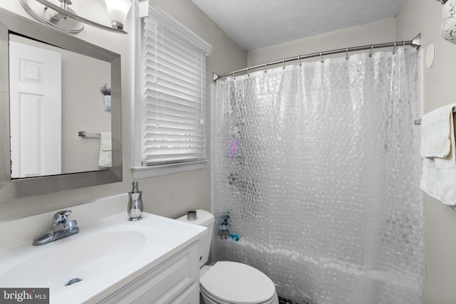 14519 Keeneland Cir, North Potomac, MD 20878 - full bath with vanity and curtained shower