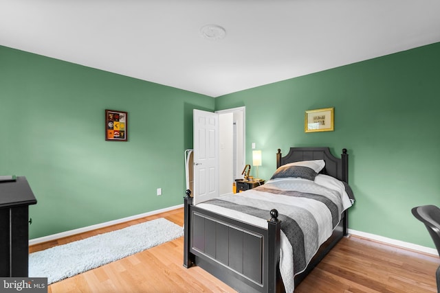 14519 Keeneland Cir, North Potomac, MD 20878 - bedroom with wood finished floors