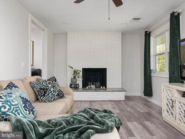 7802 Gary Ln, Severn, MD 21144 - living area with a ceiling fan, wood finished floors, recessed lighting, and a fireplace