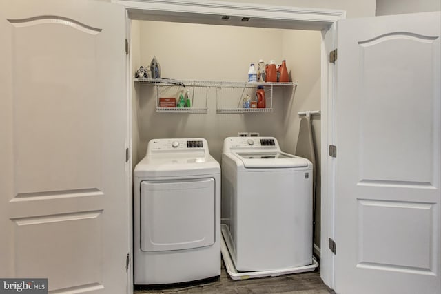 508 Rampart Way Unit 6, Oxon Hill, MD 20745 - laundry area with washer and clothes dryer and wood finished floors