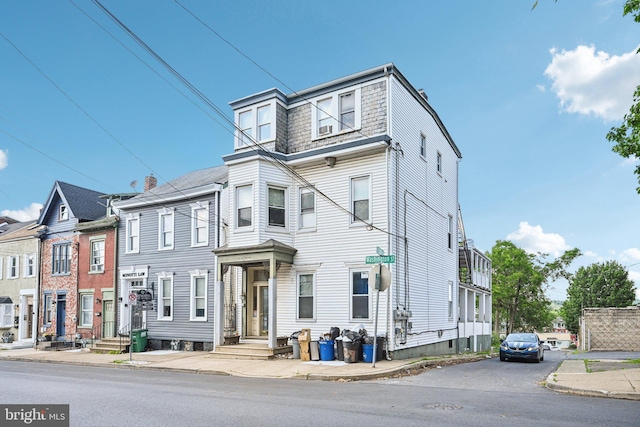 713 Washington St, Easton, PA 18042 - view of front facade featuring mansard roof
