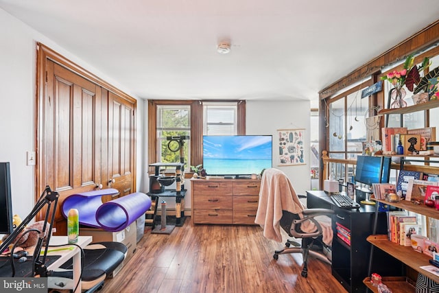 713 Washington St, Easton, PA 18042 - home office with hardwood / wood-style flooring
