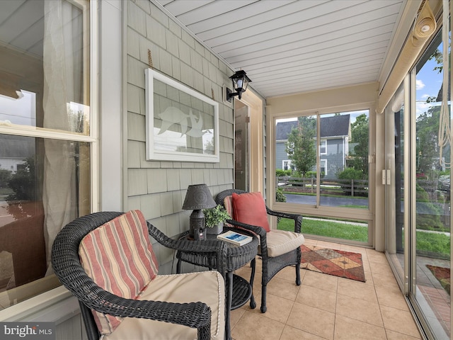 414 S Aurora St, Easton, MD 21601 - sunroom featuring plenty of natural light and a water view