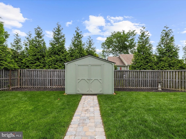 414 S Aurora St, Easton, MD 21601 - view of shed with a fenced backyard