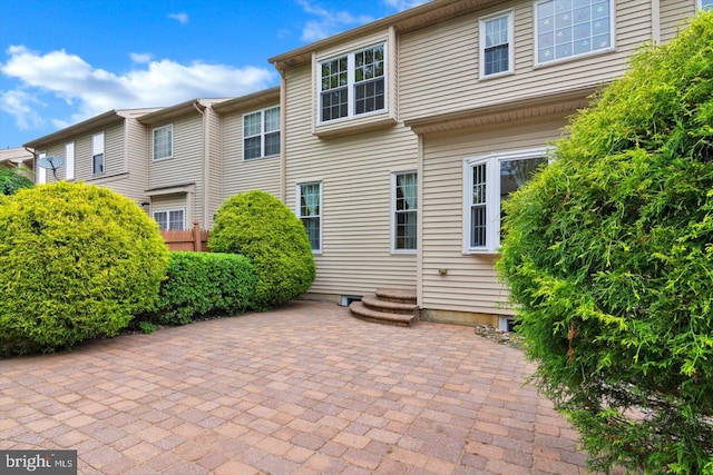 131 Sequoia Dr, Berlin, NJ 08009 - back of property with a patio