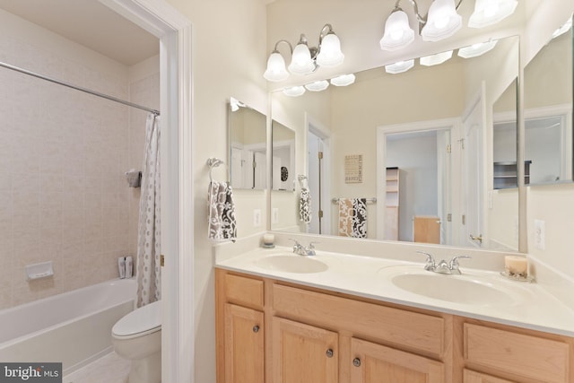 43665 Jernigan Ter, Leesburg, VA 20176 - full bath with double vanity and shower / tub combo