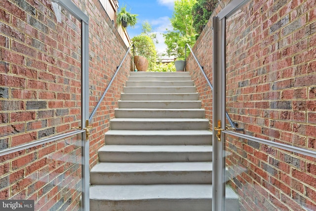 43665 Jernigan Ter, Leesburg, VA 20176 - view of stairs