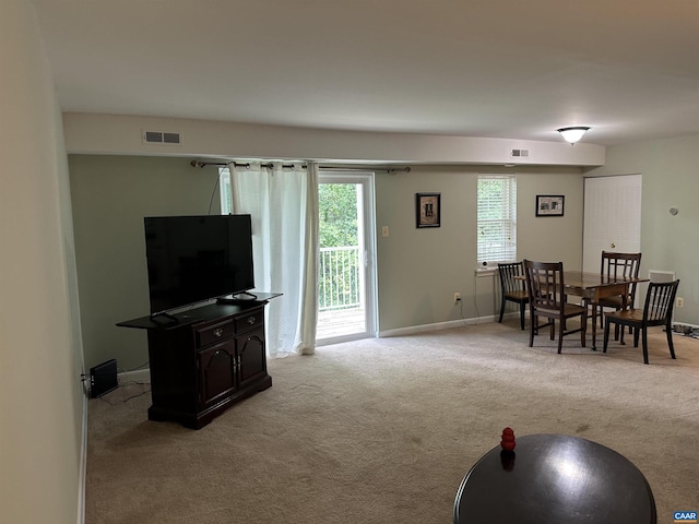 545 Burgoyne Rd Unit 8, Charlottesville, VA 22901 - living area with light colored carpet and baseboards