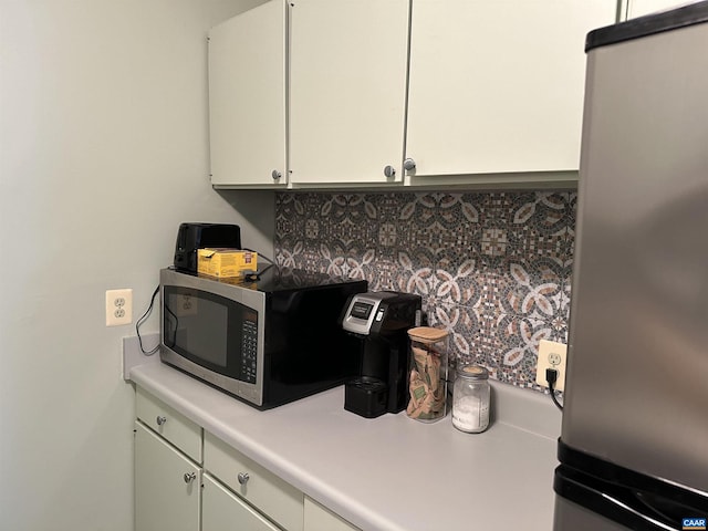 545 Burgoyne Rd Unit 8, Charlottesville, VA 22901 - detailed view of stainless steel appliances and tasteful backsplash