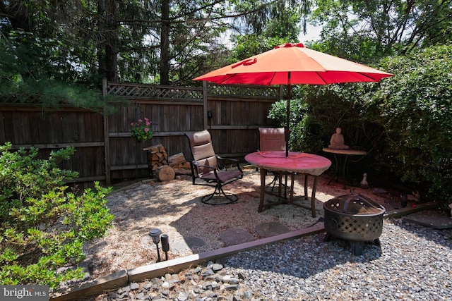 4367 Sunset Ct, Warrenton, VA 20187 - view of patio / terrace featuring an outdoor fire pit