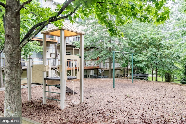13812 Breezy Ridge Way Unit 101, Woodbridge, VA 22191 - view of community playground