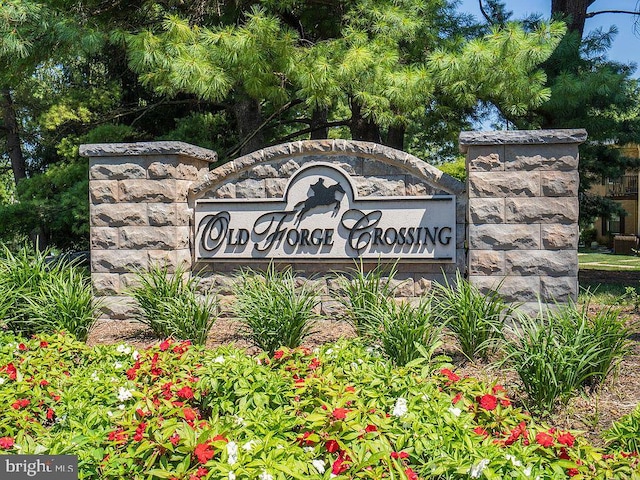 432 Old Forge Xing Unit 432, Devon, PA 19333 - view of community / neighborhood sign