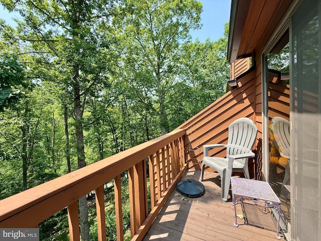 102 Tecumseh Trl, Hedgesville, WV 25427 - view of wooden terrace