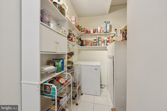 28 Cliff Rd, Front Royal, VA 22630 - laundry area featuring light tile patterned flooring and separate washer and dryer