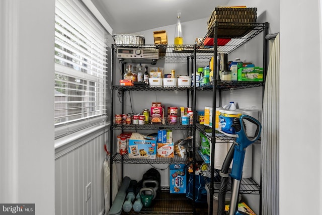 605 Lakevue Dr, Willow Grove, PA 19090 - view of pantry