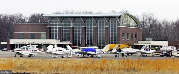 9715 Botsford Rd, Manassas, VA 20109 - view of building exterior with uncovered parking