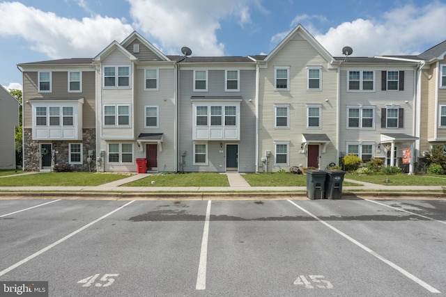 45 Private Ct, Bunker Hill, WV 25413 - view of front facade featuring uncovered parking and a front yard