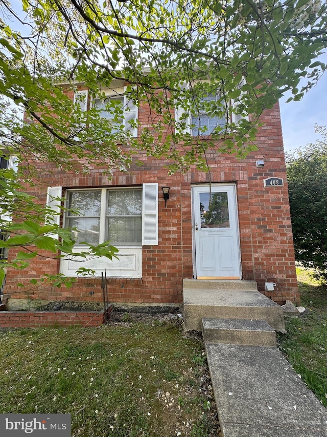 408 Possum Ct, Capitol Heights, MD 20743 - property entrance featuring brick siding