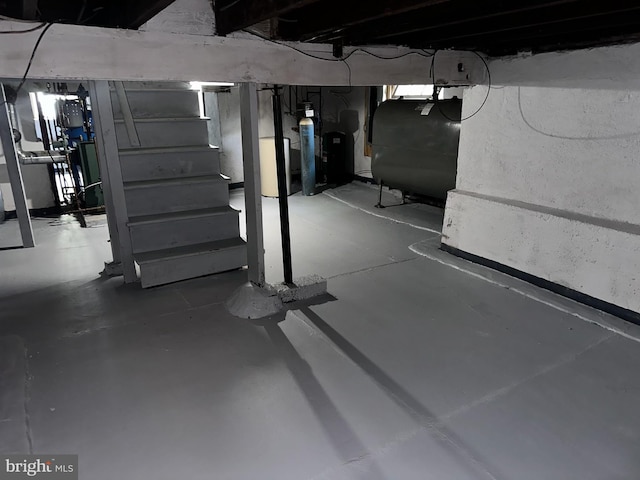 524 W Orvilla Rd, Hatfield, PA 19440 - unfinished below grade area with oil tank and stairway