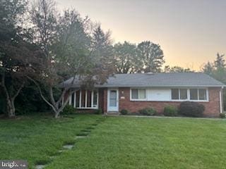 305 Glenway Rd, Glenside, PA 19038 - single story home with a front yard and brick siding