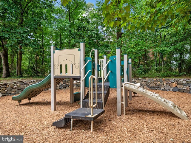 848 Sunny Chapel Rd, Odenton, MD 21113 - communal playground featuring view of scattered trees