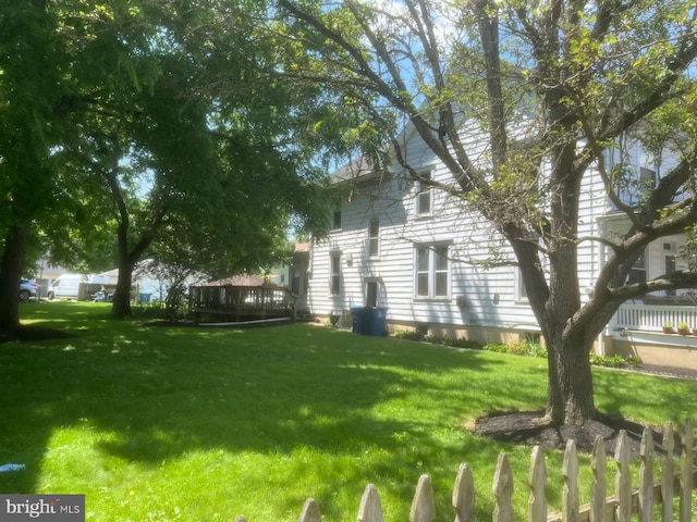 27 W High St, Hummelstown, PA 17036