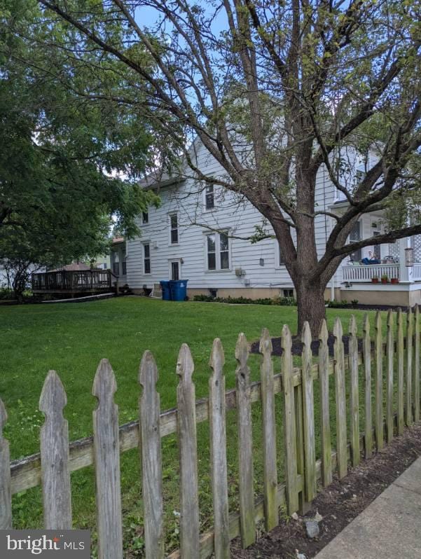 27 W High St, Hummelstown, PA 17036