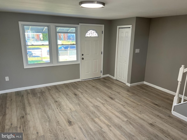 2011 Larkhall, Baltimore, MD 21222 - entrance foyer with wood finished floors and plenty of natural light