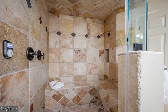 409 S Henry St, Alexandria, VA 22314 - full bathroom with a tile shower