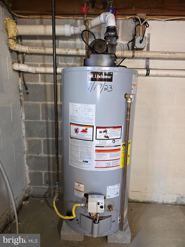 100 Constitution Ave, Reading, PA 19606 - utilities with water heater