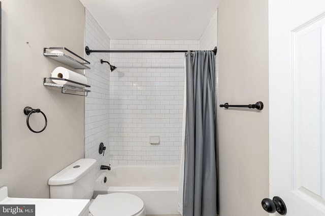 2801 Banks Ct, Dumfries, VA 22026 - bathroom featuring shower / bath combo and vanity