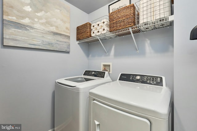 9423 Geaton Park Pl, Lanham, MD 20706 - washroom featuring washing machine and clothes dryer