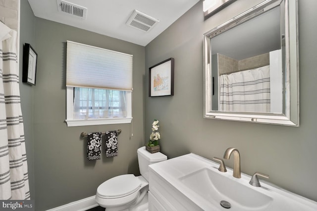 553 Choptank Cove Ct, Annapolis, MD 21401 - full bathroom featuring vanity and curtained shower