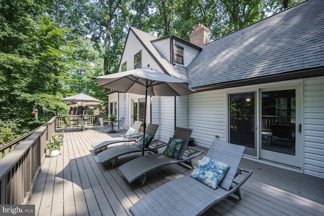 553 Choptank Cove Ct, Annapolis, MD 21401 - wooden terrace with outdoor dining area