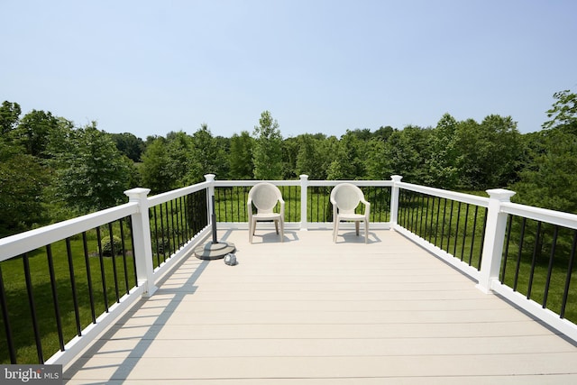 722 Cherry Tree Rd, Middletown, DE 19709 - wooden terrace featuring a lawn and a forest view