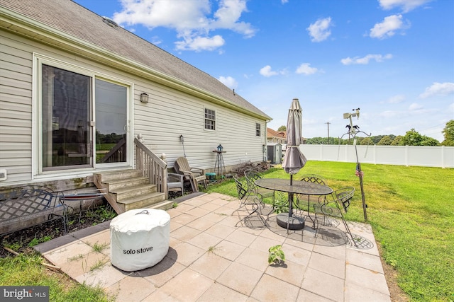 32105 Judiths Ln, Frankford, DE 19945 - view of patio with entry steps and outdoor dining area
