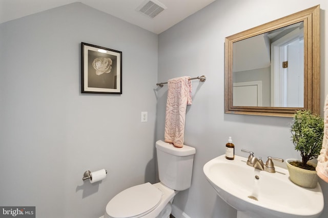 2517 Hunton Pl, Alexandria, VA 22311 - bathroom with a sink and baseboards