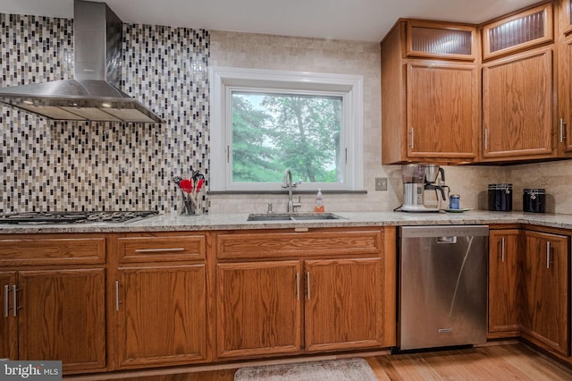 310 Belmont Ct, Lincoln University, PA 19352 - kitchen with appliances with stainless steel finishes, wall chimney range hood, backsplash, light wood-style flooring, and light countertops