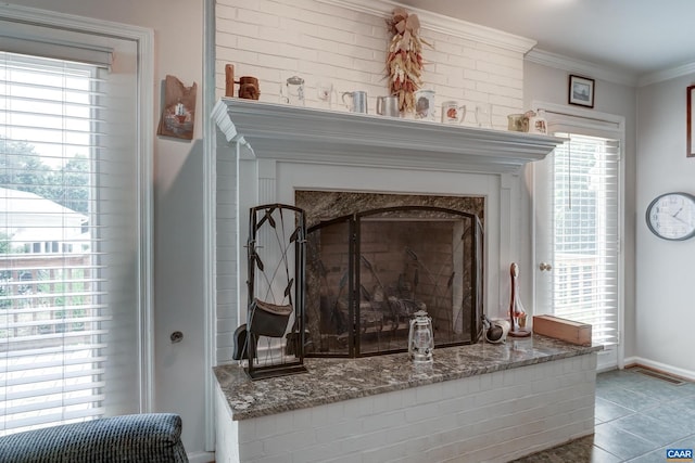1505 Running Deer Dr, Keswick, VA 22947 - detailed view of a fireplace with raised hearth and ornamental molding