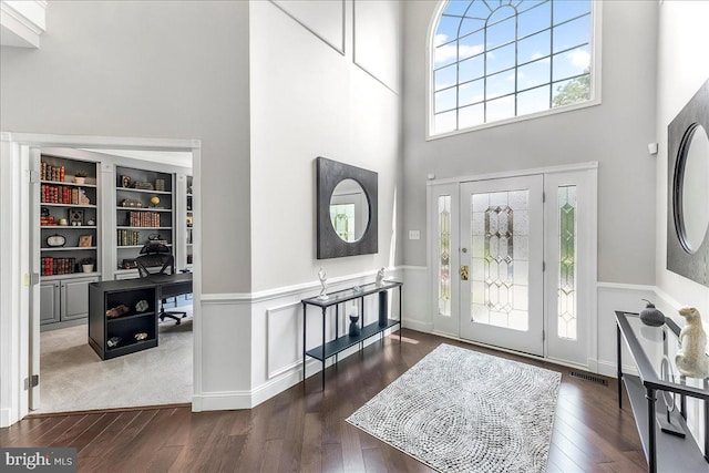 22 Thomas Speakman Dr Unit 76, Glen Mills, PA 19342 - entryway featuring a towering ceiling and hardwood / wood-style floors