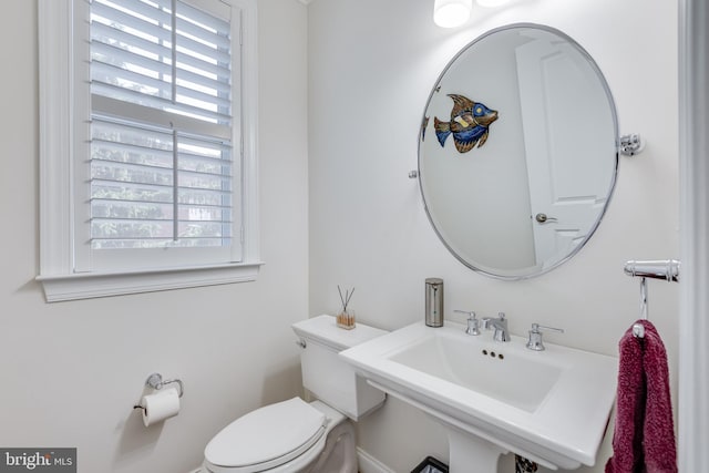 18 S Roberts Rd, Bryn Mawr, PA 19010 - bathroom with toilet and a sink