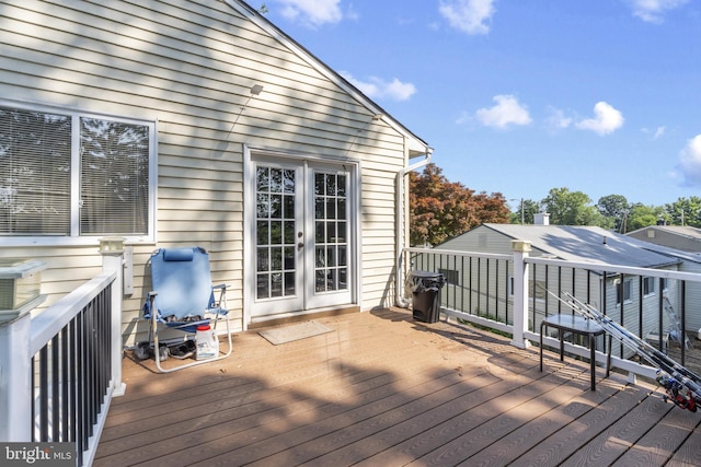 39 Roxeter Rd, New Castle, DE 19720 - wooden deck with french doors