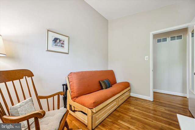 904 Hyde Rd, Silver Spring, MD 20902 - living area featuring wood finished floors and baseboards