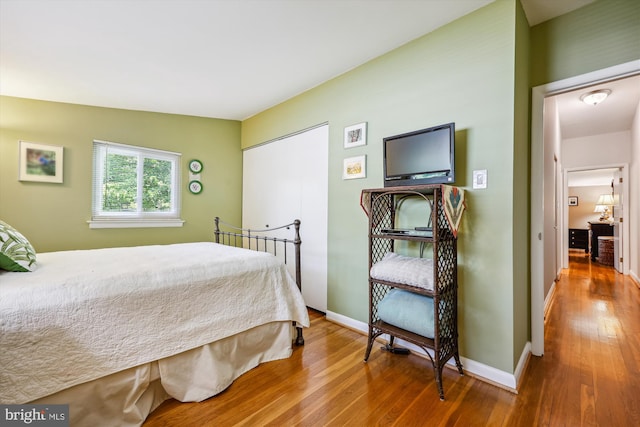 904 Hyde Rd, Silver Spring, MD 20902 - bedroom with wood finished floors