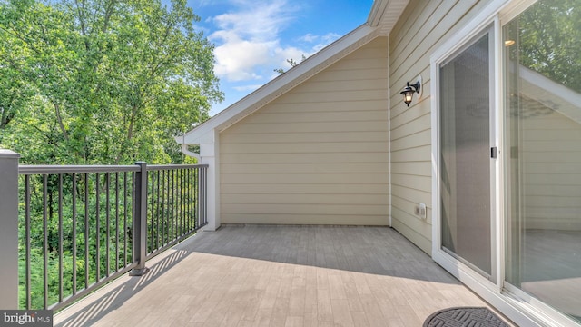 904 Joseph Johnson Dr, Annapolis, MD 21401 - view of balcony