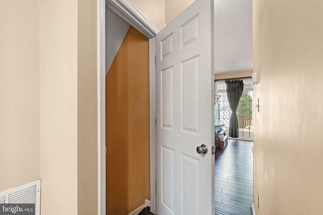 25336 Ripleys Field Dr, Chantilly, VA 20152 - property entrance