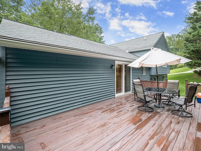 6250 Fairbourne Ct, Hanover, MD 21076 - deck featuring outdoor dining space
