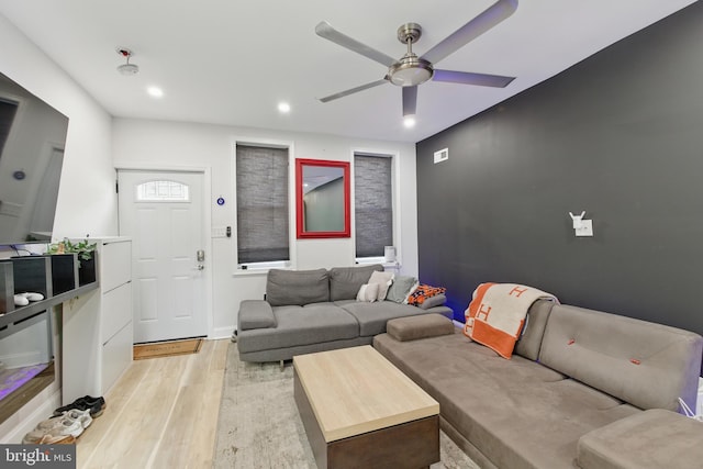2246 N Hancock St, Philadelphia, PA 19133 - living area featuring light wood finished floors, a ceiling fan, and recessed lighting