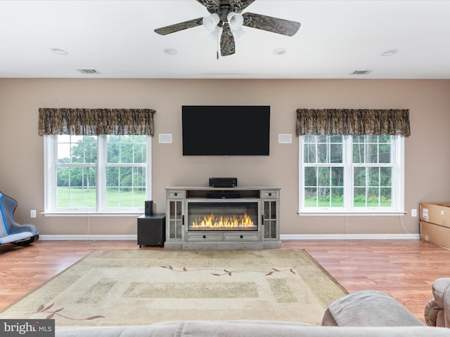 364 Stoney Bottom Rd, Front Royal, VA 22630 - living room featuring wood finished floors, healthy amount of natural light, ceiling fan, and recessed lighting